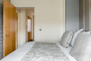 Riverside Retreat - Durham - Image 3