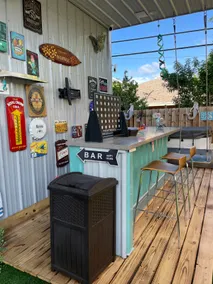 2 bedroom home with fun outdoor area - Image 4