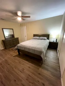 Modern 3BR Home | Fast WiFi | Central Temple - Image 3