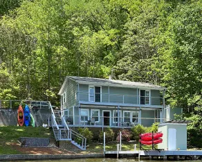 Riverfront Property Newly Renvoated The Sweet Retreat - Image 2