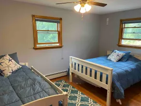Duck Cove Cottage overlooking beautiful Blue Hill Bay - Image 4