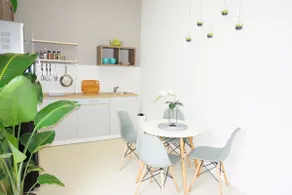 Green Leaf Apartment in Hollywood - Image 3