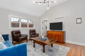 The Uptown House - Image 2