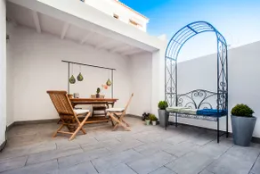 "Scandinavian" apartment in Cascais's old town - Image 2