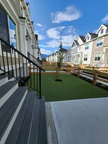 Beautiful 4 bedroom Townhouse in new development - Image 4
