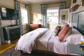 LODGE 902 : 6BR/ 6.5 BA : DOWNTOWN HOOD RIVER - Image 4