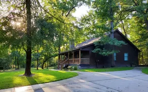 Woodlands Retreat - Looks Rustic, Feels New - Image 3