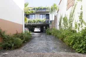 Centrally located triple apartment with terrace - Image 3