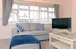 Beacon Loft Apt Stylish Central 3-bedrooms for 6 - Image 2