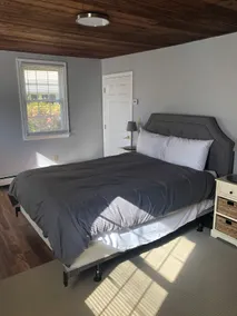 Spacious 2BR Norwich Cottage with seasonal pool - Image 5