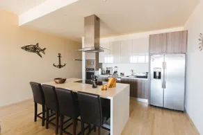 5 Star Condo - 3rd Floor Arch & Ocean View - Image 3