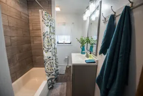 Fully furnished home. - Image 4