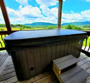 Mountain Views & Tranquil Surroundings.  Hot Tub! - Image 3
