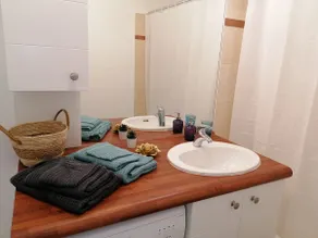 Entire 2-room apartment 🌟 Downtown 🌟 Cozy home🌟 - Image 5