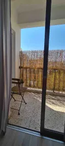 White 1-bdr apartment Agyos Tychonas - Image 4