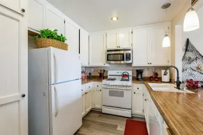 The Dunes Hideaway-Walk to Beach! - Image 3