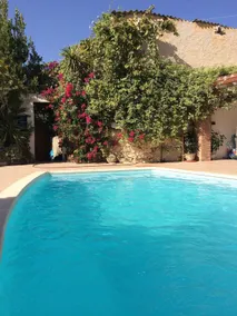 Quiet, comfortable house with private pool - Image 5
