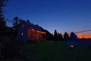 Trout River Log Cabin - Image 5