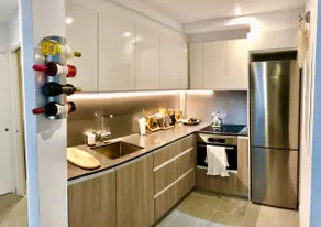 Modern Apartment, Free Garage Parking, Patio! - Image 3