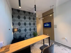 Downtown executive suite with Disney and invoice - Image 4