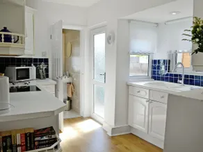 ”Ivy Cottage”...Coastal location-Pets very welcome - Image 5