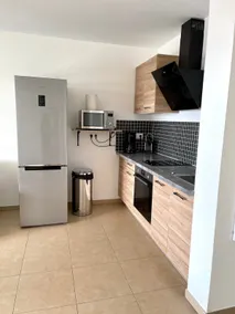 2 bedrooms in a luxury waterfront residence - Image 2