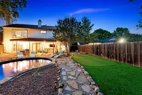 5 BR w/pool, minutes to Six flags, AT&T stadium• - Image 4