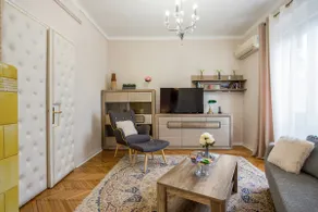 Luxury apartment,park view in the city center - Image 4