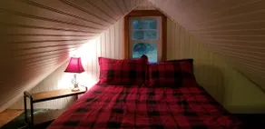 Rustic Bear Cabin w/ Hot tub - Image 5