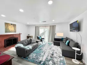 Mountain View Private Entrance 3Room Share Laundry - Image 3