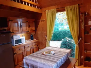The Lake Cottage - Image 3