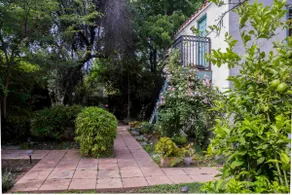 Tranquil Guesthouse Apartment on Spanish Estate - Image 3