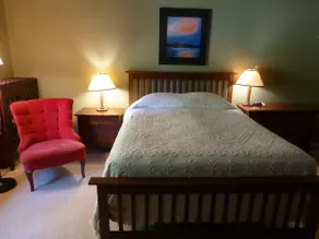 Henderson Guest House - Image 5