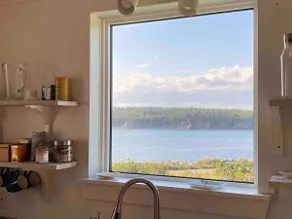 Oceanfront Fundy Cottage, Beach, Sunsets Pets OK - Image 5