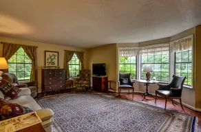 The Little House at The Grey Fox, Next to TIEC - Image 3