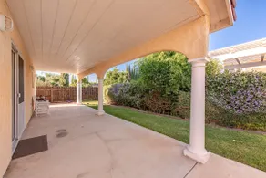 Lovely, full function guest house with privacy. - Image 2