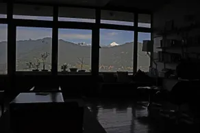 Luxury Loft with Kanchenjunga view, off MG Marg - Image 5