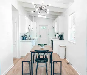 Fort Smith 3 Bedroom House • King Bed - Image 2