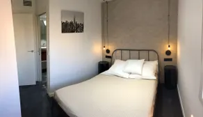 Lovely Loft on Arts & Sciencs - Image 4