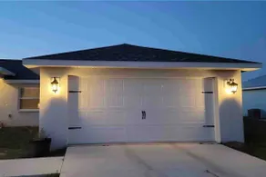 New Modern Home King bed 2 car Garage fireplace - Image 3