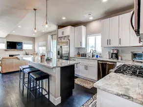 Modern Farmhouse on 1 acre 4 bedrooms, 5 bathrooms - Image 5