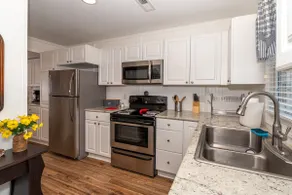 Affordable luxury on the beach! - Image 3