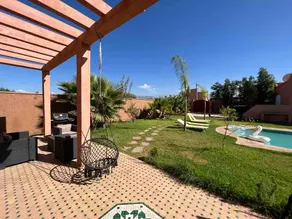 Quiet villa with pool in Marrakech - Image 2