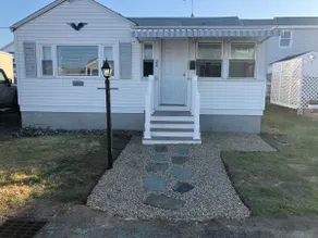 Cozy Hampton Beach Cottage - Image 2
