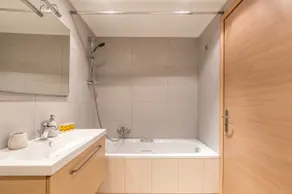 Ikea Lux 500 Mbps WiFi Metro Parking Balcony - Image 3
