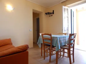 Two-room apartment with large terrace overlooking the sea Pomonte - Image 5