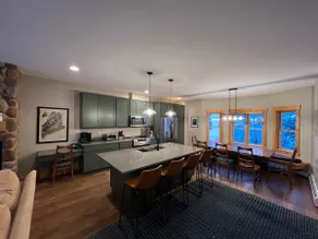 Ski-in, Ski-out Timbers 4-Bedroom condo - Image 2