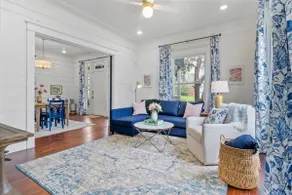 Luxurious & Classic Southern Style, Sleeps 10 - Image 2