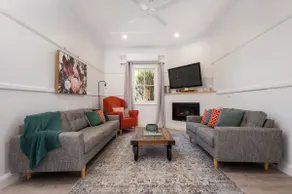 Sunny Federation Charm in Central Mudgee at Bunbinya - Image 3