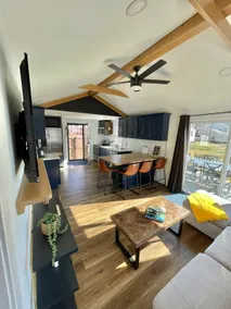 The Hideaway on Hobart - New /Recently Renovated - Image 5